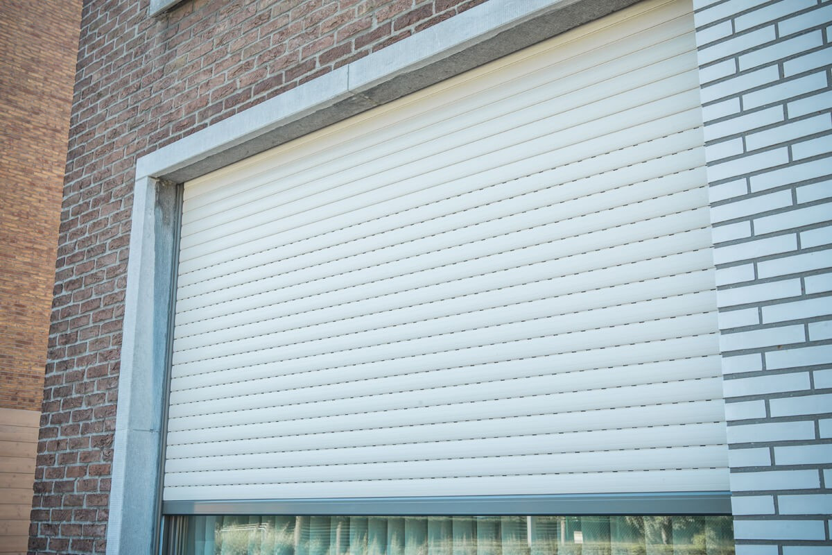 Rolluiken & screens Raemdonck PVC ramen nv Ramen, Deuren en Veranda's